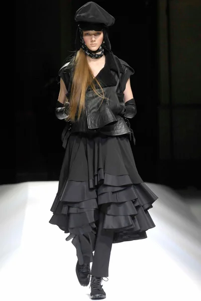 Look 13